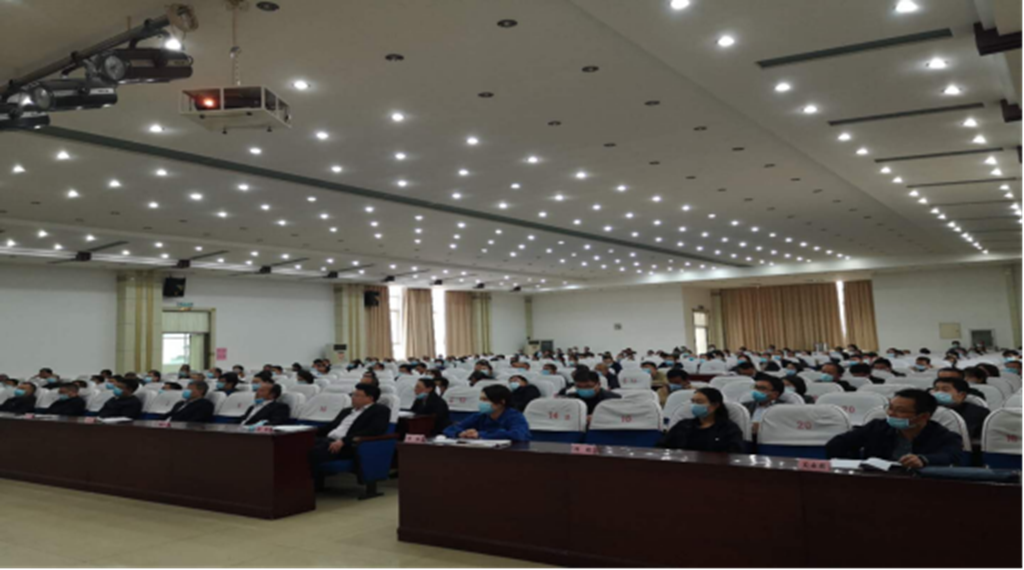 我校(院)邀请知名教授为主体班学员授课 我校(院)邀请知名教授为主体班学员授课